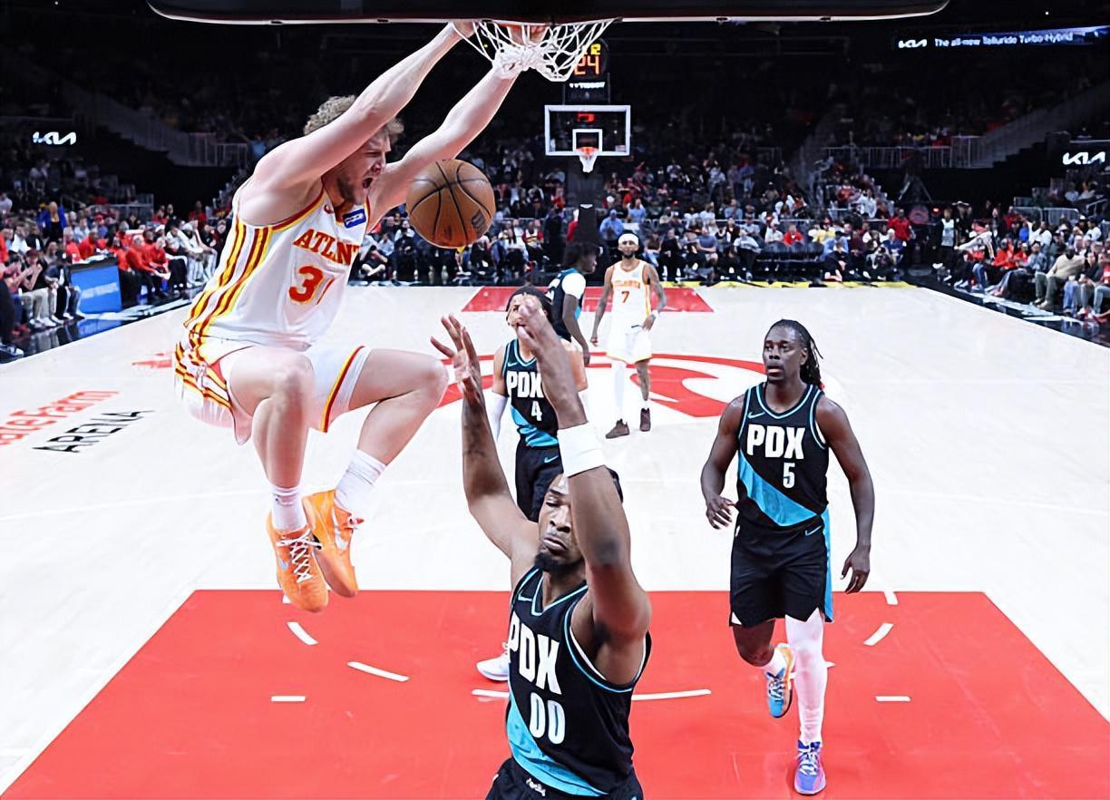 乐鱼leyu官方网站-加盟老鹰后的表现依然出色，前火箭内线的个人能力真是被低估了？