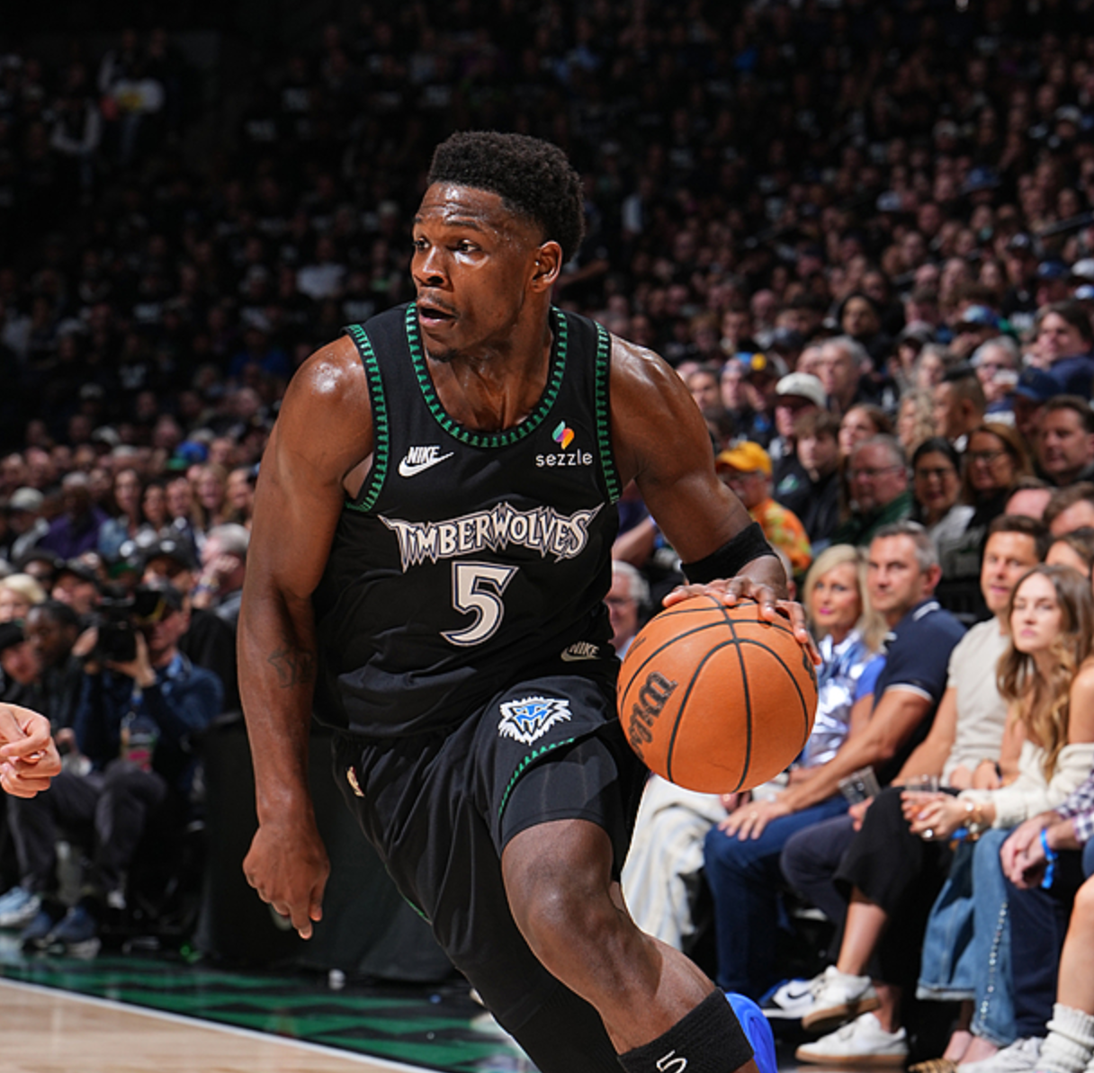 乐鱼leyu体育团队-逆转！多森姆43+4，约基奇24+15+9，NBA巨星伤退，季后赛走势巨变